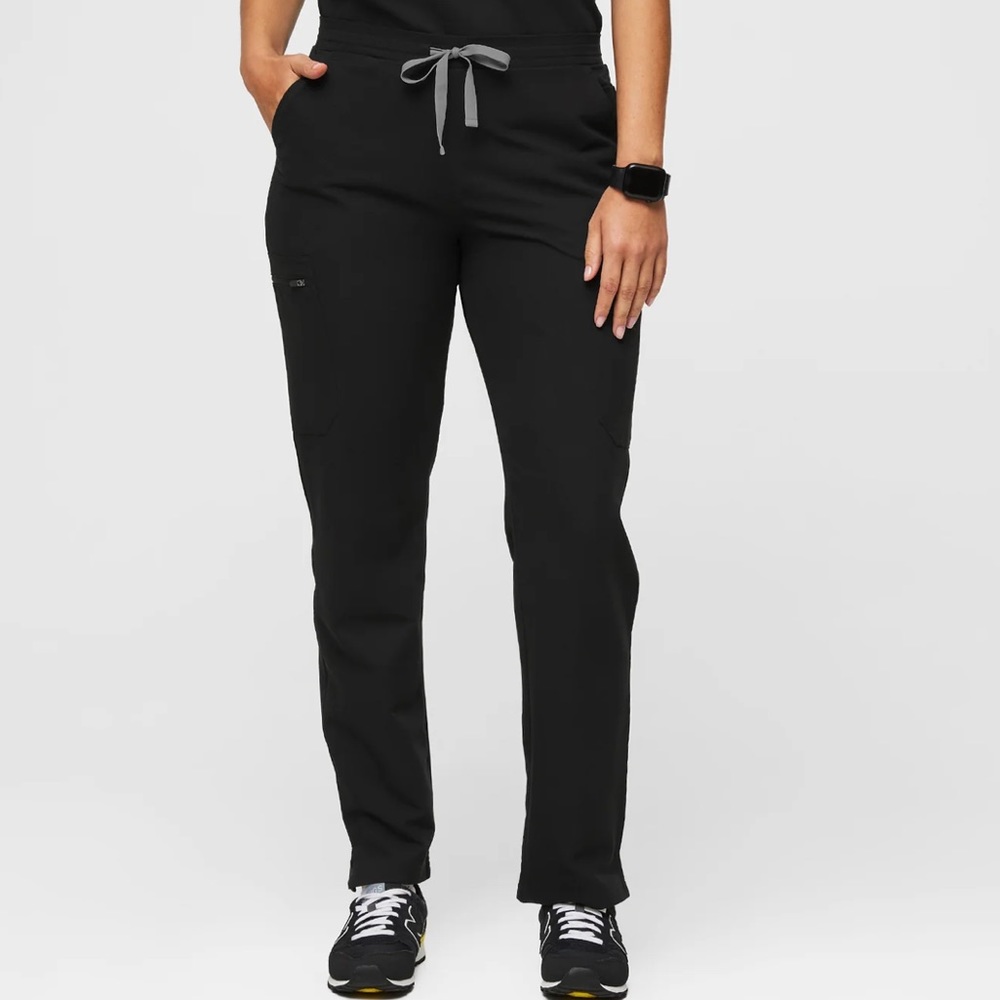 ‼️SALE - Wear Figs size MEDIUM/TALL skinny black scrub pants